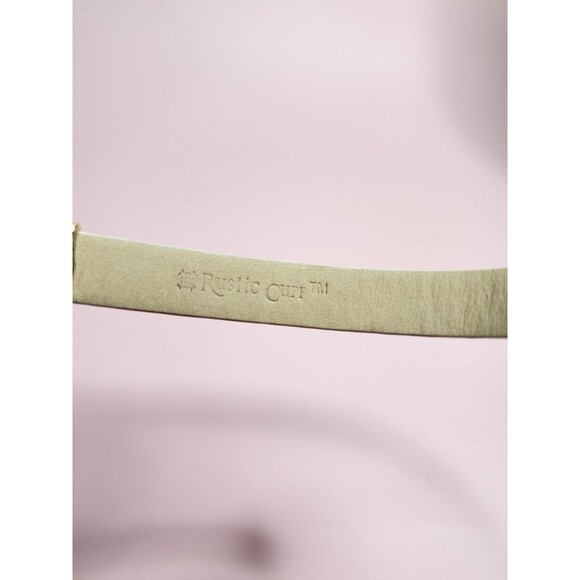 RUSTIC CUFF BRACELET WHITE LEATHER WRAP GOLD MAGNETIC CLOSURE RC WESTERN NEUTRAL - Picture 5 of 9